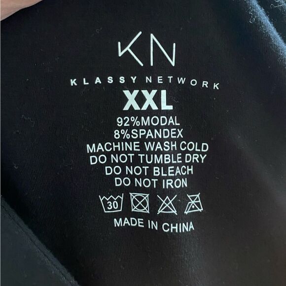 Klassy Network Black Crop Top Long Sleeve Womens Size XXL - Picture 4 of 4